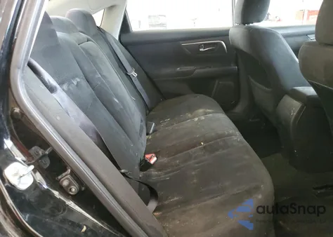 2015 Nissan Altima 2.5 from USA, damaged, VIN 1N4AL3AP1FC163682